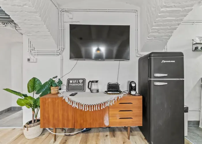 Appartamento Basement Near Belvedere *